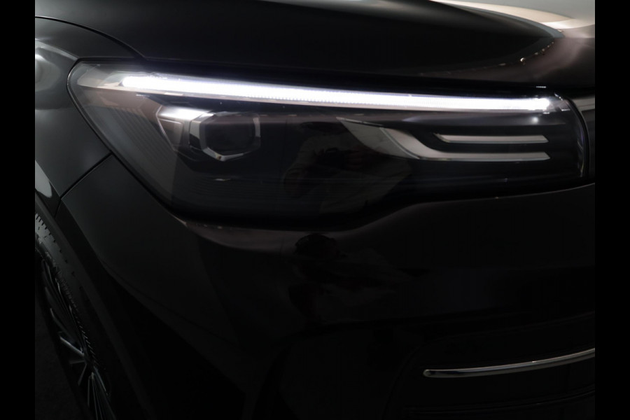 Volkswagen Tiguan 1.5 eTSI Life Edition 130 pk Automaat (DSG) | Verlengde garantie | Navigatie | Panoramadak | Trekhaak (wegklapbaar) | Parkeersensoren (Park assist) | Achteruitrijcamera |