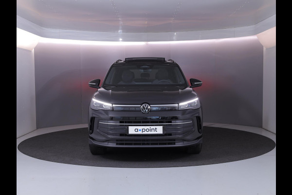 Volkswagen Tiguan 1.5 eTSI Life Edition 130 pk Automaat (DSG) | Verlengde garantie | Navigatie | Panoramadak | Trekhaak (wegklapbaar) | Parkeersensoren (Park assist) | Achteruitrijcamera |