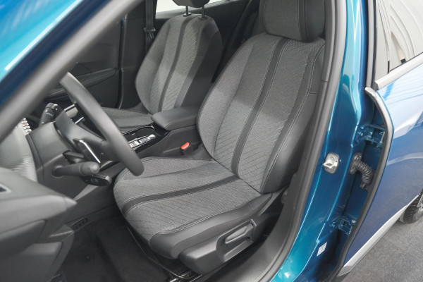 Peugeot 2008 1.2 Hybrid 145 Allure | Apple Carplay | Climate Control | Parkeersensoren Voor + Achter
