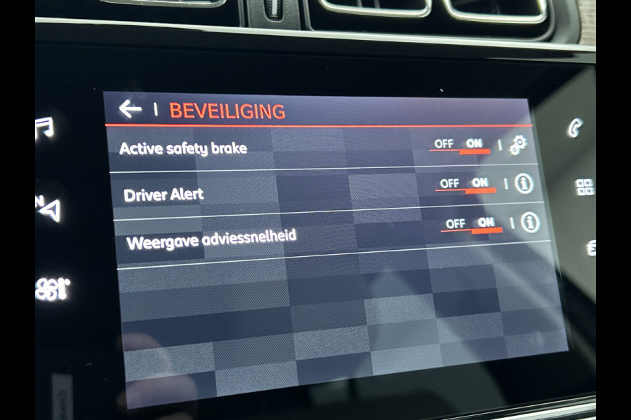 Citroën C3 1.5 HDi 102PK Shine / Distributie riem vervangen bij 76702KM / Stoelverwarming / 1/2 Leder / Airco-ecc. / Navigatie / Pack City Safety / Apk nieuw