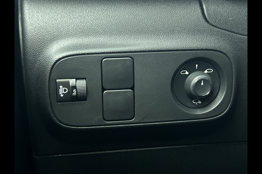 Citroën C3 1.5 HDi 102PK Shine / Distributie riem vervangen bij 76702KM / Stoelverwarming / 1/2 Leder / Airco-ecc. / Navigatie / Pack City Safety / Apk nieuw