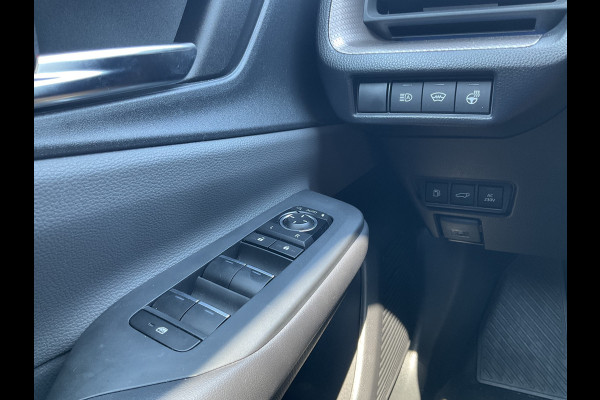 Toyota Prius 2.0 Plug-in Executive Carplay Pano.dak Stoel/Stuurverw. PHEV
