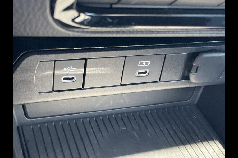 Toyota Prius 2.0 Plug-in Executive Carplay Pano.dak Stoel/Stuurverw. PHEV