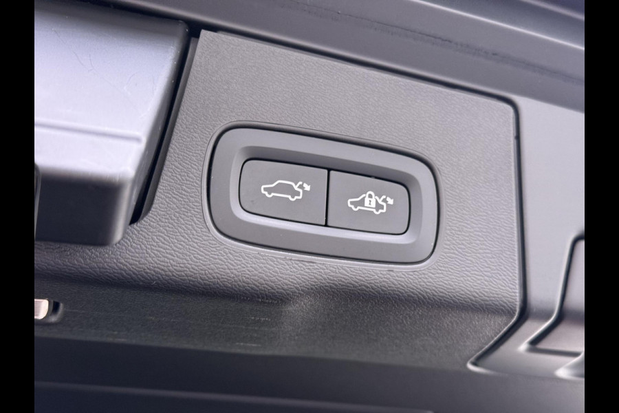Volvo XC60 2.0 T6 Plug-in hybrid AWD Plus Black Edition TOPSTAAT! | DEALER ONDERHOUDEN | 100% ONGEVAL VERLEDEN VRIJ | TREKHAAK | HARMAN KARDON | 360 CAMERA| MEMORY STOELEN| ACHTERBANK VERWARMD|