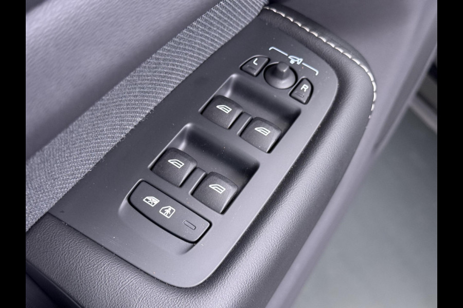 Volvo XC60 2.0 T6 Plug-in hybrid AWD Plus Black Edition TOPSTAAT! | DEALER ONDERHOUDEN | 100% ONGEVAL VERLEDEN VRIJ | TREKHAAK | HARMAN KARDON | 360 CAMERA| MEMORY STOELEN| ACHTERBANK VERWARMD|
