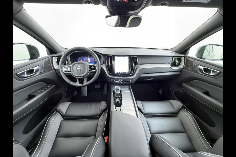 Volvo XC60 2.0 T6 Plug-in hybrid AWD Plus Black Edition TOPSTAAT! | DEALER ONDERHOUDEN | 100% ONGEVAL VERLEDEN VRIJ | TREKHAAK | HARMAN KARDON | 360 CAMERA| MEMORY STOELEN| ACHTERBANK VERWARMD|