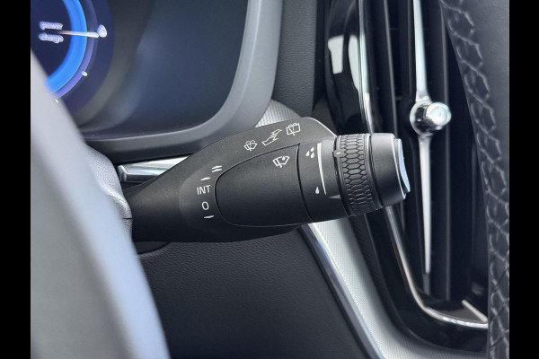 Volvo XC60 2.0 T6 Plug-in hybrid AWD Plus Black Edition TOPSTAAT! | DEALER ONDERHOUDEN | 100% ONGEVAL VERLEDEN VRIJ | TREKHAAK | HARMAN KARDON | 360 CAMERA| MEMORY STOELEN| ACHTERBANK VERWARMD|