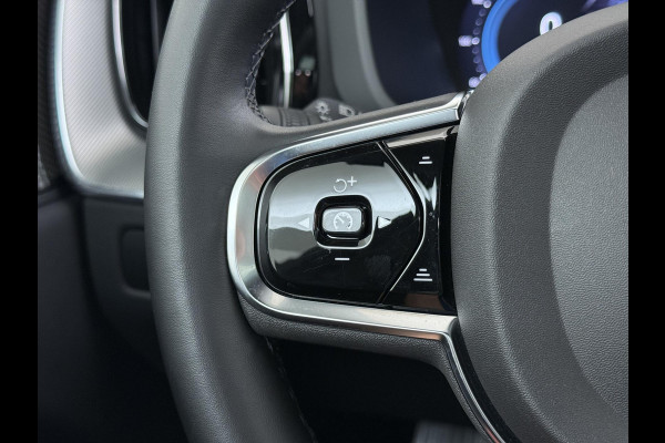 Volvo XC60 2.0 T6 Plug-in hybrid AWD Plus Black Edition TOPSTAAT! | DEALER ONDERHOUDEN | 100% ONGEVAL VERLEDEN VRIJ | TREKHAAK | HARMAN KARDON | 360 CAMERA| MEMORY STOELEN| ACHTERBANK VERWARMD|