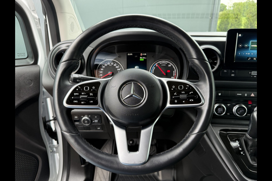 Mercedes-Benz eCitan 112 Pro L2H1 / 51 kWh / 6.716 KM / LED HIGH PERFORMANCE KOPLAMPEN / CAMERA / ECC / TREKHAAK / STOELVERW