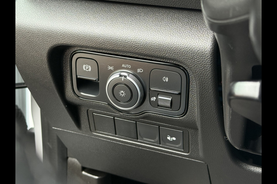 Mercedes-Benz eCitan 112 Pro L2H1 / 51 kWh / 6.716 KM / LED HIGH PERFORMANCE KOPLAMPEN / CAMERA / ECC / TREKHAAK / STOELVERW