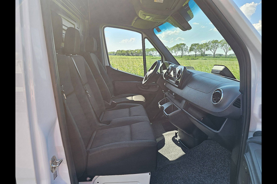 Mercedes-Benz Sprinter 317 L3H2 Pro Led Mbux 10 Cruise Camera L3H2 Automaat LED MBUX10 Airco PDC Camera Navi 170pk
