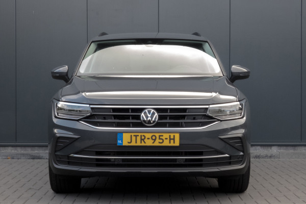 Volkswagen Tiguan 1.5 TSI Life Business | Apple Carplay | ACC | Afn. Trekhaak | Stoel & Stuurverwarming