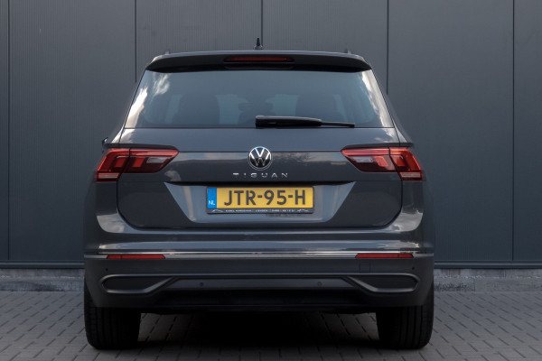 Volkswagen Tiguan 1.5 TSI Life Business | Apple Carplay | ACC | Afn. Trekhaak | Stoel & Stuurverwarming