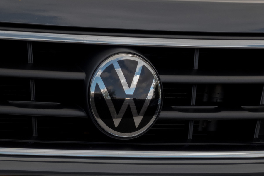 Volkswagen Tiguan 1.5 TSI Life Business | Apple Carplay | ACC | Afn. Trekhaak | Stoel & Stuurverwarming