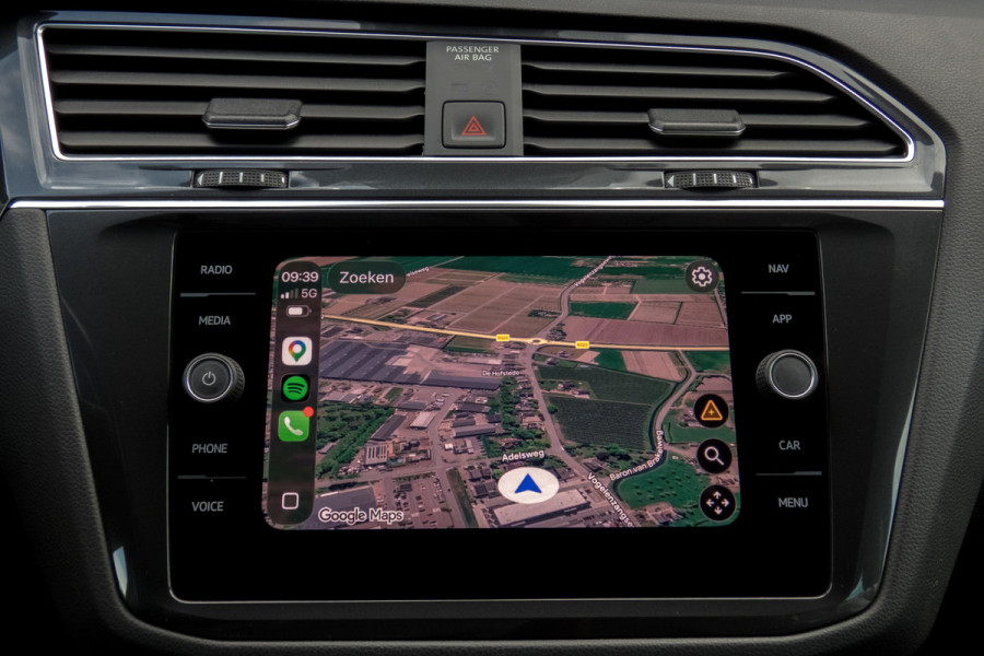 Volkswagen Tiguan 1.5 TSI Life Business | Apple Carplay | ACC | Afn. Trekhaak | Stoel & Stuurverwarming