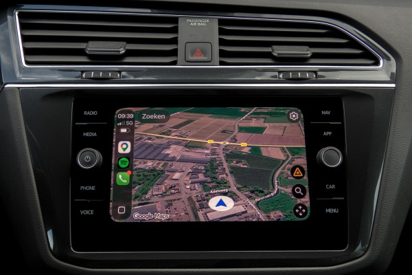 Volkswagen Tiguan 1.5 TSI Life Business | Apple Carplay | ACC | Afn. Trekhaak | Stoel & Stuurverwarming