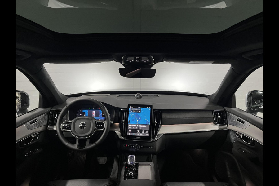 Volvo XC90 2.0 T8 Plug-in hybrid AWD Ultra Black Edition Luchtvering | Trekhaak | Open dak | Bowers & Wilkins | Massage | Stoelventilatie/-verwarming | 360 camera | Head-up | Blis | Google
