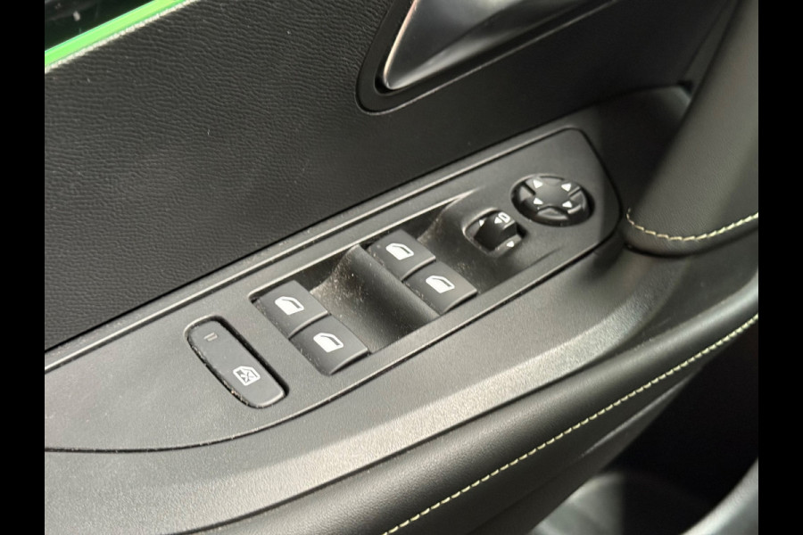 Peugeot 2008 1.2 PureTech GT | Automaat | Camera | Cruise | CarPlay | Navi