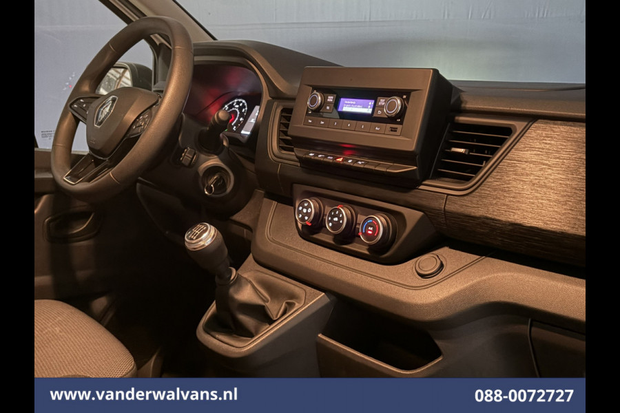 Renault Trafic 2.0 Blue dCi 131pk L2H1 Euro6 Airco | LED | Cruisecontrol | Parkeersensoren Bijrijdersbank