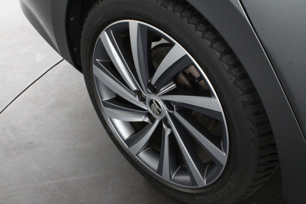 Škoda Octavia 1.5 e-TSI Tour Editie > Trekhaak/ACC/18 inch/Keyless/All season banden