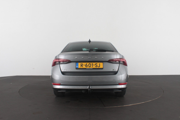 Škoda Octavia 1.5 e-TSI Tour Editie > Trekhaak/ACC/18 inch/Keyless/All season banden