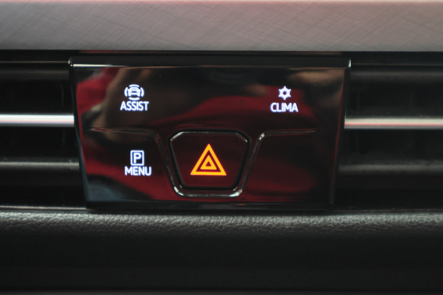Volkswagen Golf 1.0 eTSI DSG Life Virtual Cockpit, Sfeerverlichting, Climate, ACC, Apple Carplay, PDC, 17''