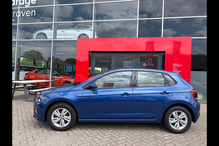 Volkswagen Polo 1.0 TSI Comfortline Business / carplay