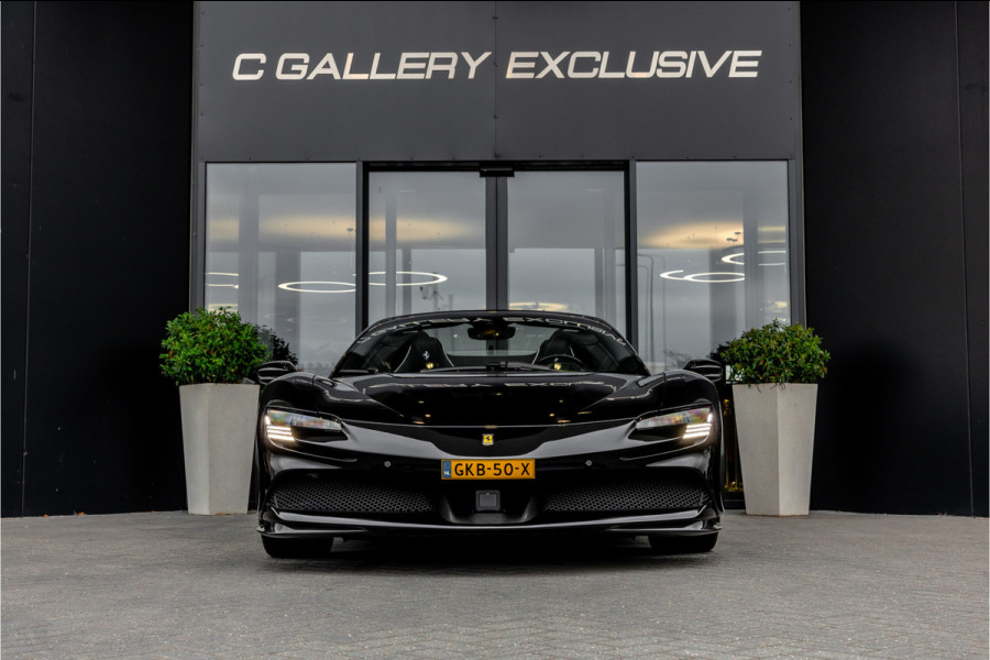Ferrari SF90 Spider 4.0 V8 - Nieuwe Auto | Origineel NL | Lift | Full Carbon | Nero Daytona