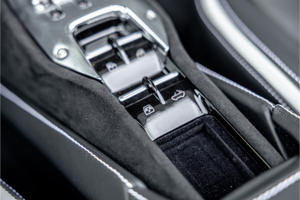Ferrari SF90 Spider 4.0 V8 - Nieuwe Auto | Origineel NL | Lift | Full Carbon | Nero Daytona