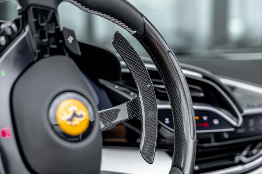 Ferrari SF90 Spider 4.0 V8 - Nieuwe Auto | Origineel NL | Lift | Full Carbon | Nero Daytona