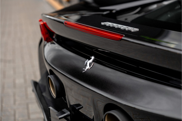 Ferrari SF90 Spider 4.0 V8 - Nieuwe Auto | Origineel NL | Lift | Full Carbon | Nero Daytona