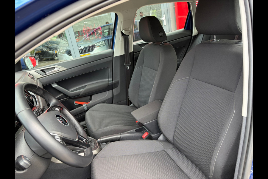 Volkswagen Polo 1.0 TSI Comfortline Business / carplay
