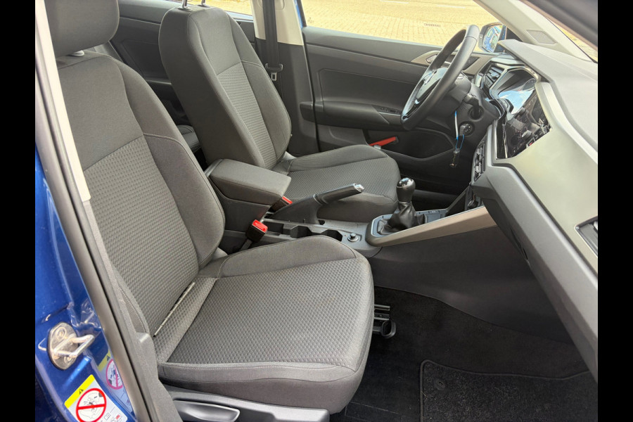 Volkswagen Polo 1.0 TSI Comfortline Business / carplay