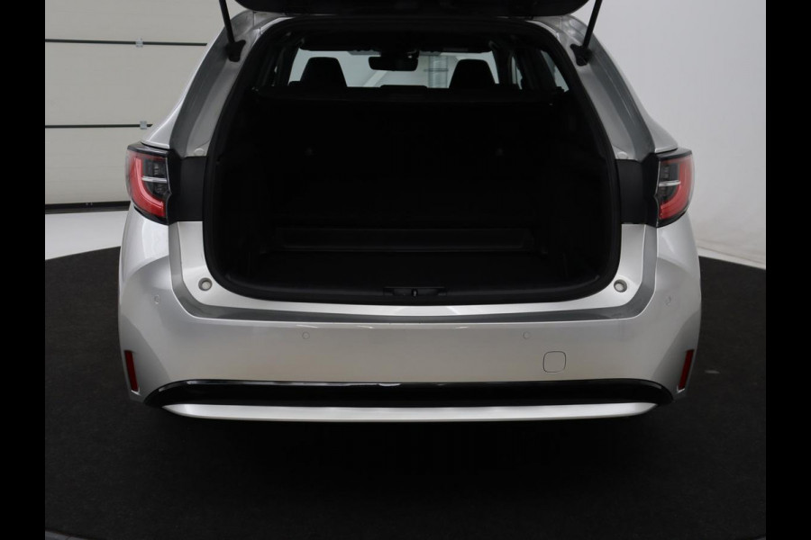 Toyota Corolla 1.8 Hybrid Active | Stoelverwarming | Adaptive cruise | Camera | Navigatie | Parkeerhulp | Bluetooth | Lane assist | Climate control