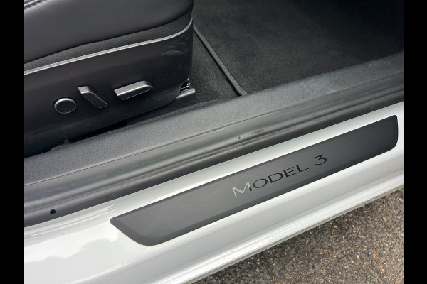 Tesla Model 3 Long Range AWD 75 kWh 92% SOH Warmtepomp NL-Auto Rijklaarprijs!