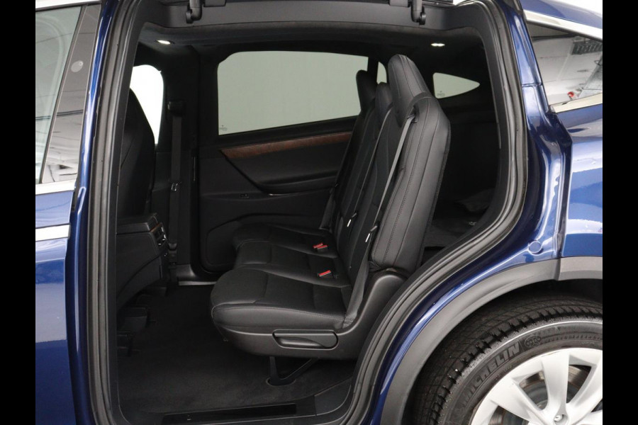 Tesla Model X Long Range | SOH 86% | Panoramadak | Trekhaak | 360 Camera | Stoel & Stuurverwarming | Adaptive cruise | Navigatie | DAB+ | Bluetooth | Climate control | Self-driving | Sfeerverlichting