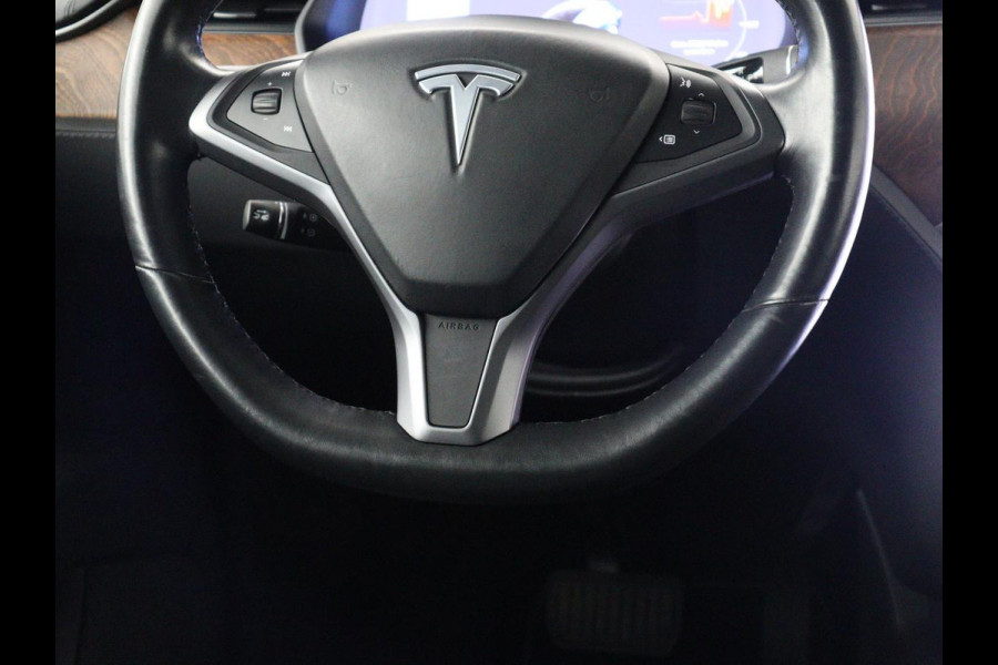 Tesla Model X Long Range | SOH 86% | Panoramadak | Trekhaak | 360 Camera | Stoel & Stuurverwarming | Adaptive cruise | Navigatie | DAB+ | Bluetooth | Climate control | Self-driving | Sfeerverlichting