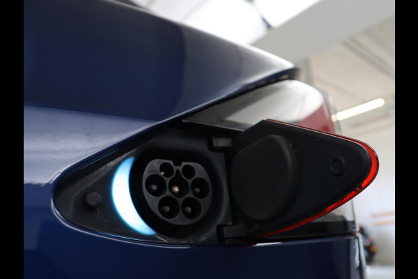 Tesla Model X Long Range | SOH 86% | Panoramadak | Trekhaak | 360 Camera | Stoel & Stuurverwarming | Adaptive cruise | Navigatie | DAB+ | Bluetooth | Climate control | Self-driving | Sfeerverlichting