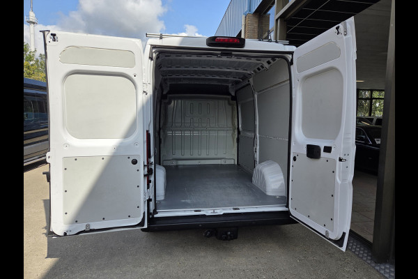 Opel Movano 103Kw/140Pk L2H2 Links & Rechts Schuifdeur Airco Cruisecontrol 2500Kg Trekhaak