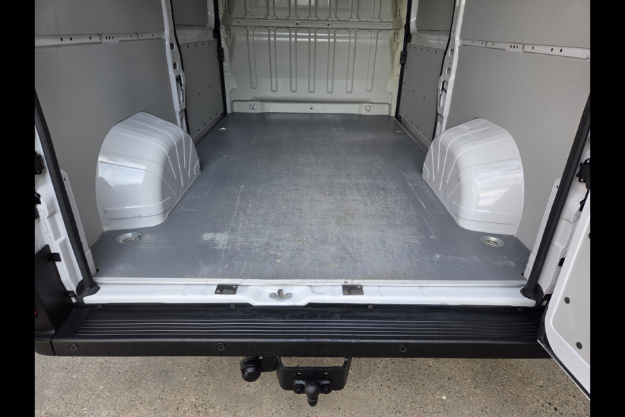 Opel Movano 103Kw/140Pk L2H2 Links & Rechts Schuifdeur Airco Cruisecontrol 2500Kg Trekhaak
