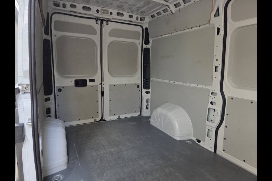 Opel Movano 103Kw/140Pk L2H2 Links & Rechts Schuifdeur Airco Cruisecontrol 2500Kg Trekhaak