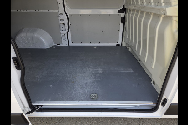 Opel Movano 103Kw/140Pk L2H2 Links & Rechts Schuifdeur Airco Cruisecontrol 2500Kg Trekhaak
