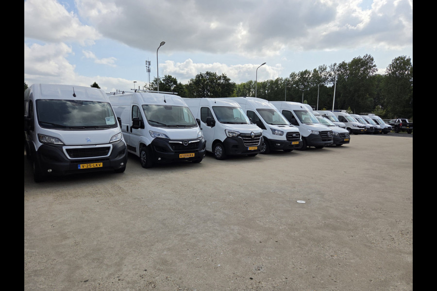 Opel Movano 103Kw/140Pk L2H2 Links & Rechts Schuifdeur Airco Cruisecontrol 2500Kg Trekhaak