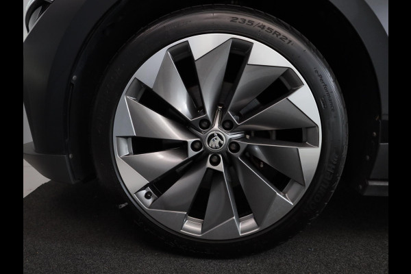 Škoda ENYAQ iV 60 180 pk | Navigatie | Warmtepomp | Panoramadak | Parkeersensoren achter | Climate pakket | Apple Carplay/Android Auto |