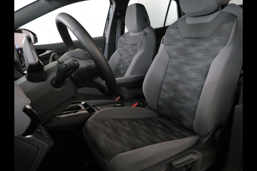 Volkswagen ID.4 Pro Business 79 kWh 286PK | 5 jaar fabrieksgarantie | Navigatie | Warmtepomp | Trekhaak | Keyless entry |