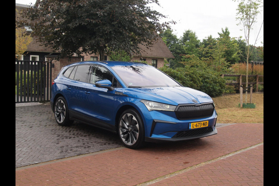 Škoda ENYAQ iV 80 First Edition | Camera | Trekhaak | Leer | Warmtepomp | Sfeerverlichting | Apple Carplay |