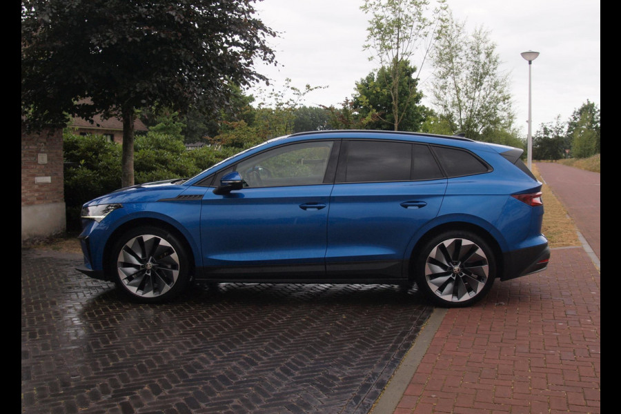 Škoda ENYAQ iV 80 First Edition | Camera | Trekhaak | Leer | Warmtepomp | Sfeerverlichting | Apple Carplay |