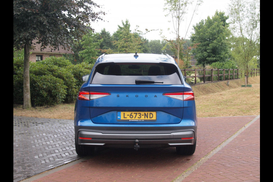 Škoda ENYAQ iV 80 First Edition | Camera | Trekhaak | Leer | Warmtepomp | Sfeerverlichting | Apple Carplay |