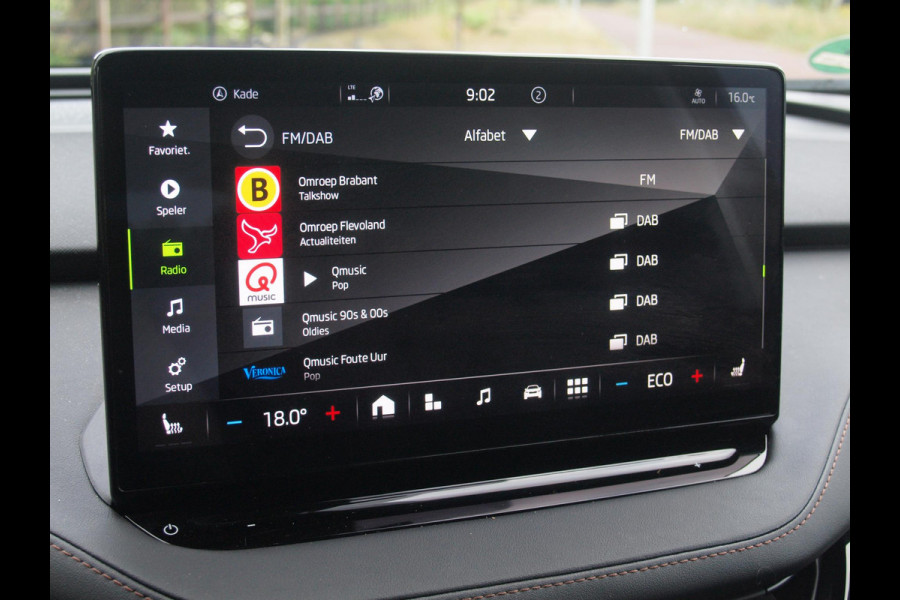 Škoda ENYAQ iV 80 First Edition | Camera | Trekhaak | Leer | Warmtepomp | Sfeerverlichting | Apple Carplay |