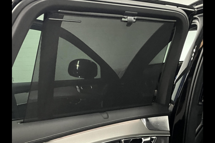 Volvo XC90 2.0 T8 Plug-in hybrid AWD Ultra Black Edition Luchtvering | Trekhaak | Open dak | Bowers & Wilkins | Massage | Stoelventilatie/-verwarming | 360 camera | Head-up | Blis | Google